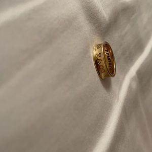 18k Gold T&Co 1837 Ring size 6